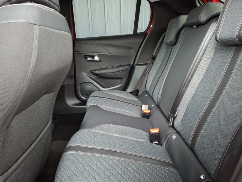 Peugeot 208 1.2 Puretech 100 Allure KM25OJB Red #6