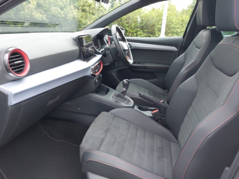 Seat Ibiza 1.0 Tsi 110 Fr Sport WJ23KRN Black #5