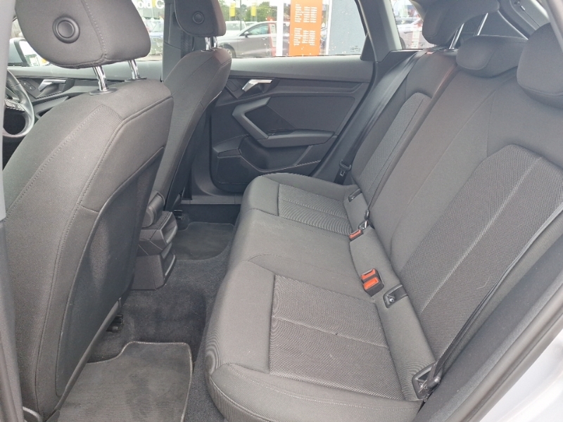 Audi A3 30 Tfsi Technik Silver #6