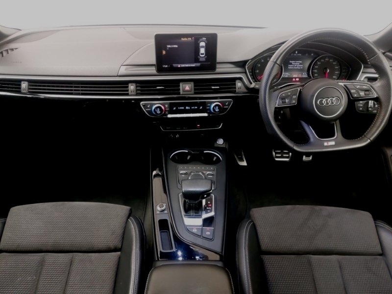 Audi A5 35 Tfsi Black Edition S Tronic RE69KWT Black #3
