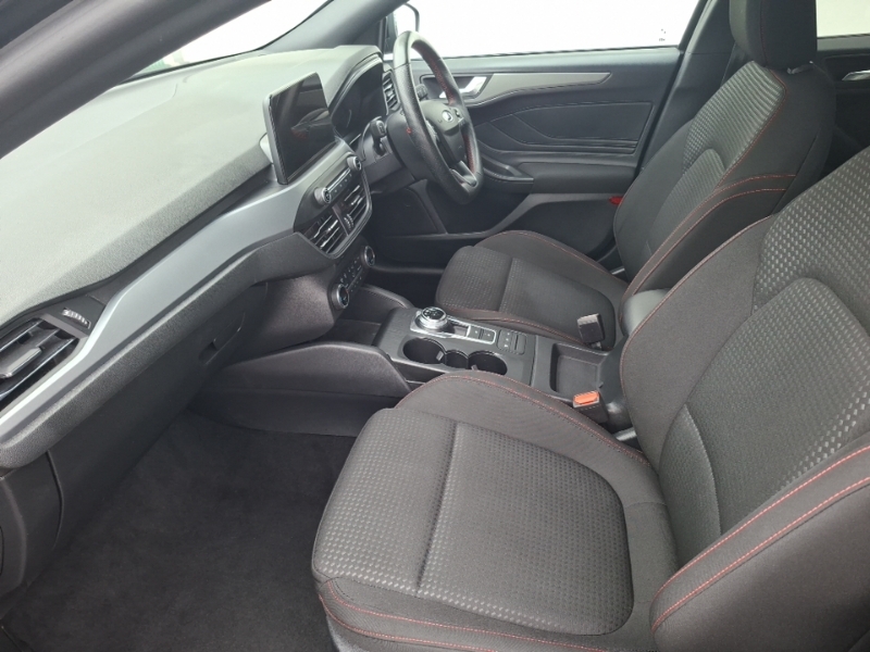 Ford Focus 1.5 Ecoblue St-line CF22NGG Black #5