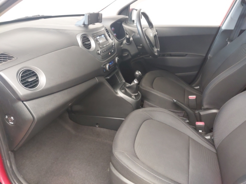 Hyundai I10 1.0 Premium EJ17TFO Red #5
