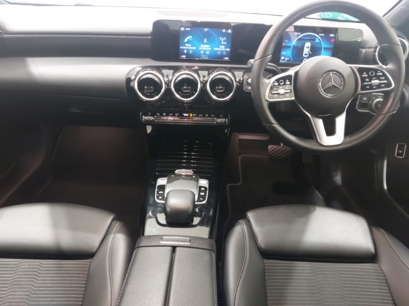 Mercedes-Benz A Class A200 Sport RX69UMF White #3
