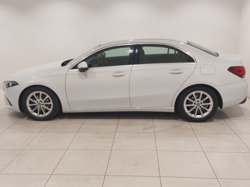 Mercedes-Benz A Class A200 Sport RX69UMF White #4