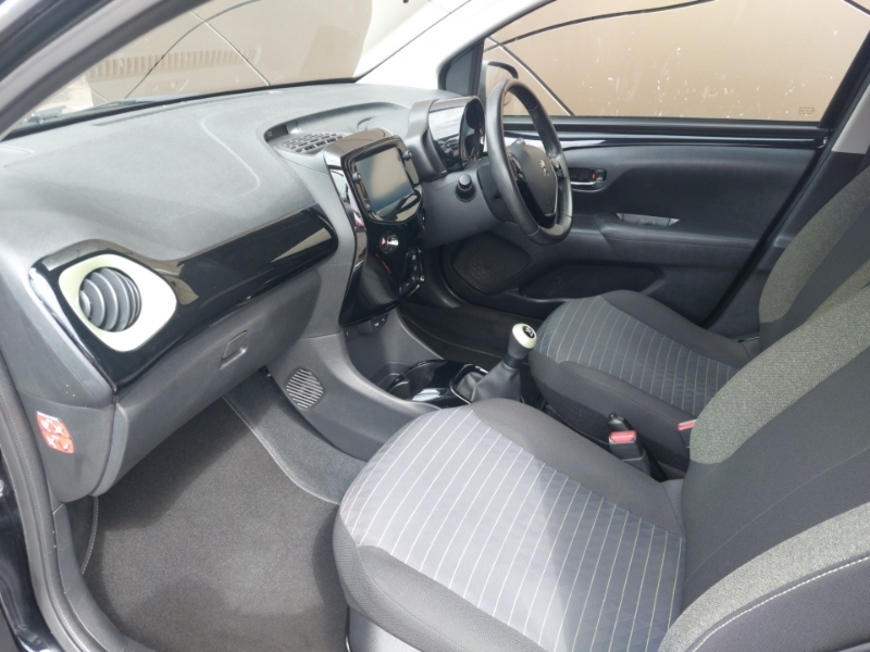 Peugeot 108 1.0 72 Active NU20YDA Black #5
