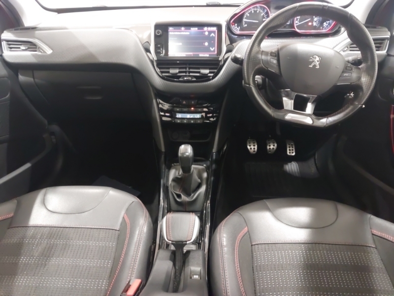 Peugeot 2008 1.2 Puretech 110 Gt Line YF18LBG Red #3