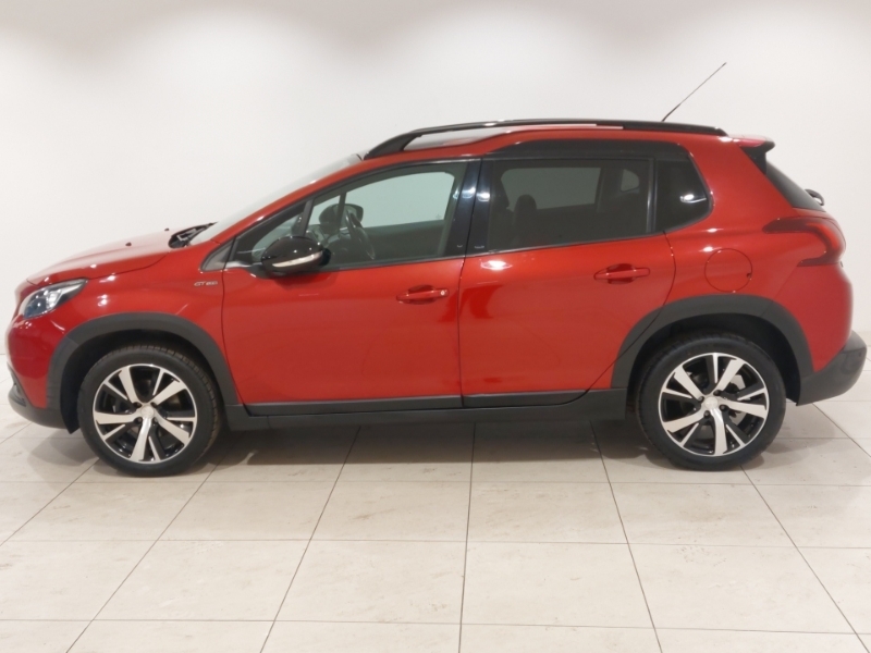 Peugeot 2008 1.2 Puretech 110 Gt Line YF18LBG Red #4