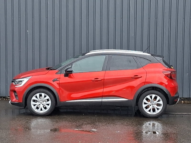 Renault Captur 1.3 Tce 130 Iconic SB70WKY Red #4