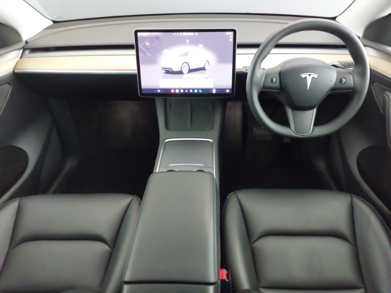 Tesla Model Y Long Range Awd BL72AFV White #3