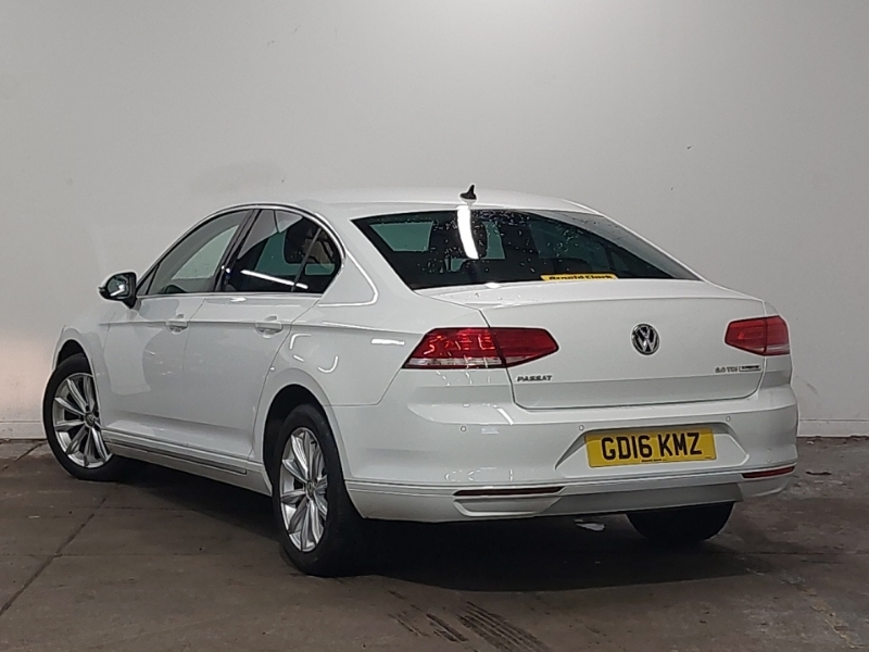 Volkswagen Passat 2.0 Tdi Se Business GD16KMZ White #2