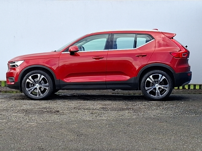 Volvo XC40 2.0 B4p Inscription Pro YS70ZZJ Red #4