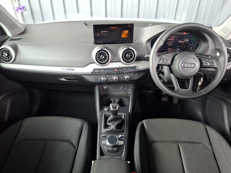 Audi Q2 35 Tfsi Sport OE23MRO Grey #3