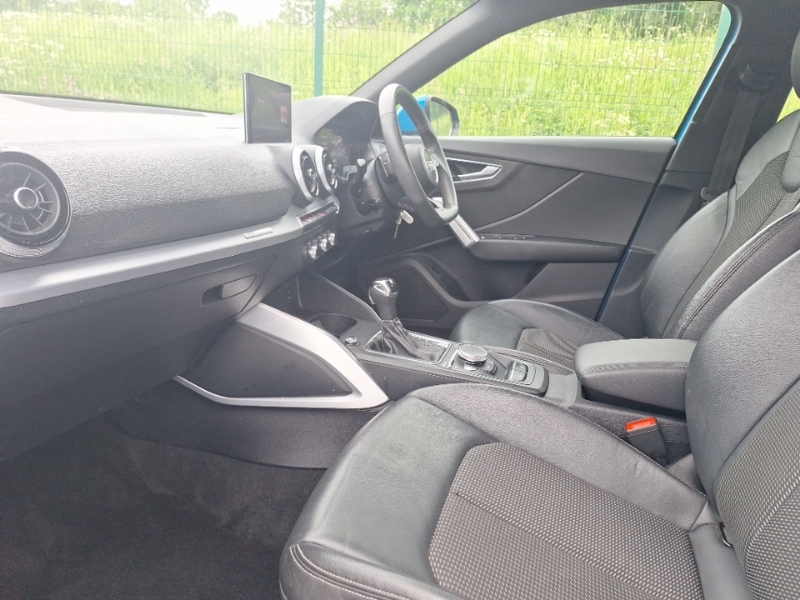 Audi Q2 35 Tfsi S Line S Tronic SA23GZT Blue #5