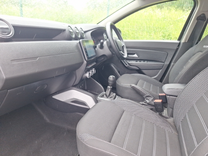 Dacia Duster 1.0 Tce 90 Journey PO23VUN Black #5