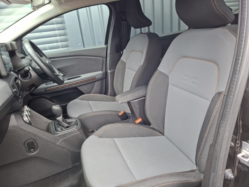 Dacia Jogger 1.6 Hev Extreme ND74SZU Black #5