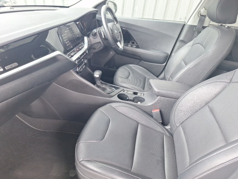 Kia Niro 1.6 Gdi Hybrid 4 Dct LY21DFA White #5