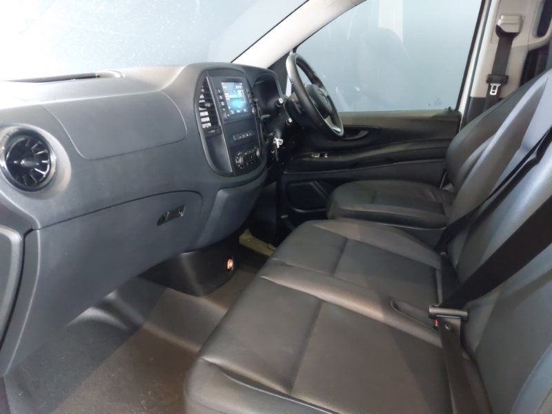Mercedes-Benz Vito 114 Cdi Pro 9-Seater 9G-tronic KN24YMV White #5