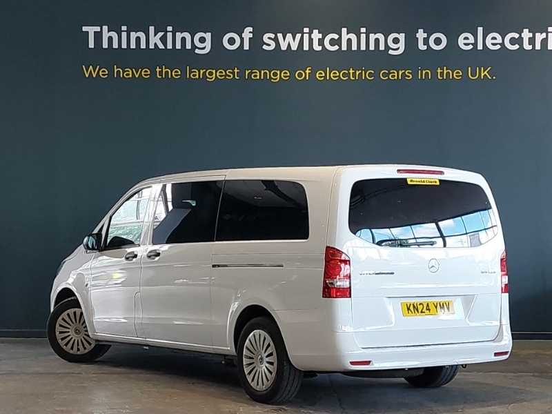 Mercedes-Benz Vito 114 Cdi Pro 9-Seater 9G-tronic KN24YMV White #2