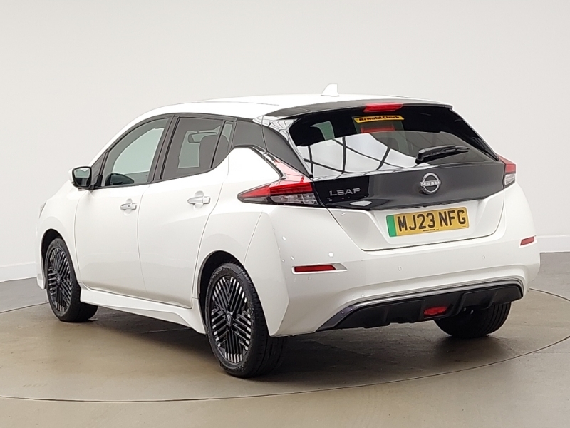 Nissan Leaf 110Kw N-connecta 39Kwh MJ23NFG White #2
