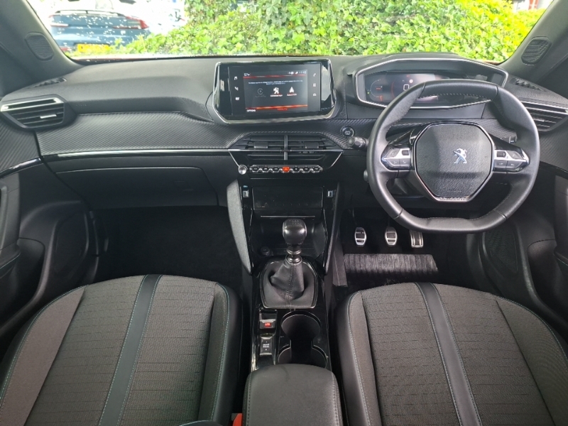 Peugeot 2008 1.2 Puretech 130 Allure Premium AO23NXZ Orange #3