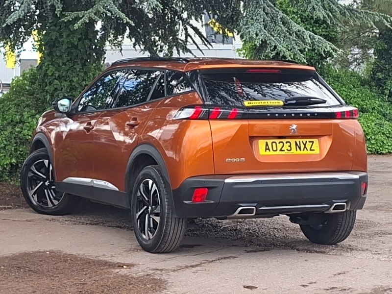 Peugeot 2008 1.2 Puretech 130 Allure Premium AO23NXZ Orange #2
