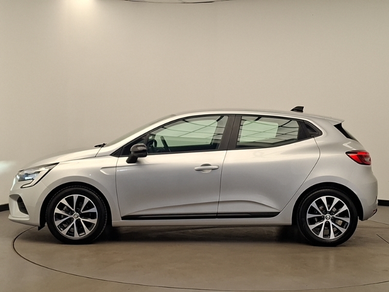 Renault Clio 1.6 E-tech Full Hybrid 145 Evolution NJ23JPO Silver #4