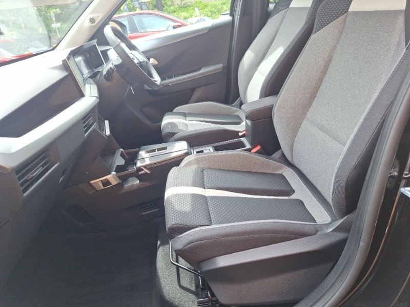 Vauxhall Frontera 1.2 Hybrid 145 Ultimate E-dct6 Black #5