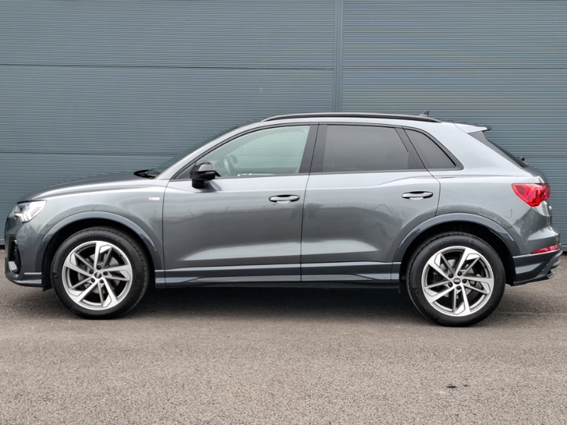 Audi Q3 35 Tfsi Black Edition S Tronic PX22XLV Grey #4