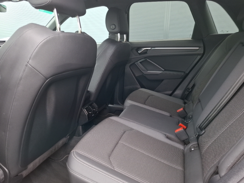 Audi Q3 35 Tfsi Black Edition S Tronic PX22XLV Grey #6