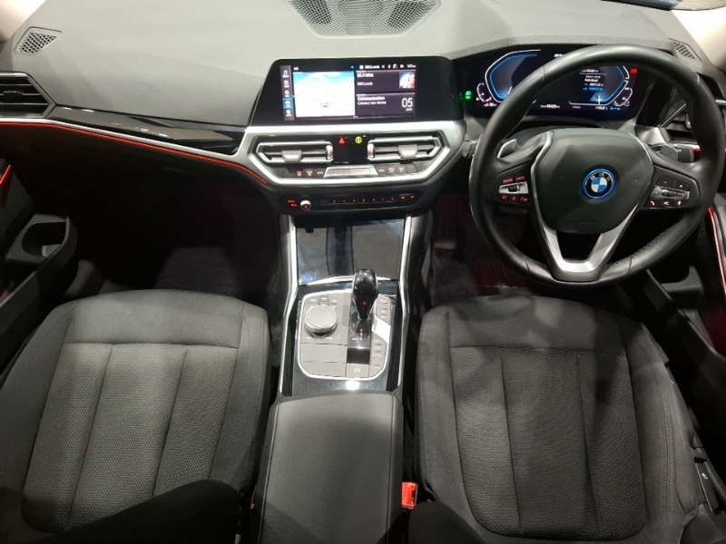 BMW 3 Series 330E Se Pro Step SK22UYF Blue #3