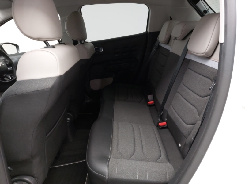 Citroen C3 1.2 Puretech Saint James SM22GPX White #6