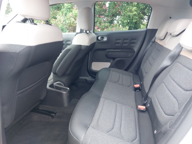 Citroen C3 1.2 Puretech 110 Shine Plus KJ23VJA White #6