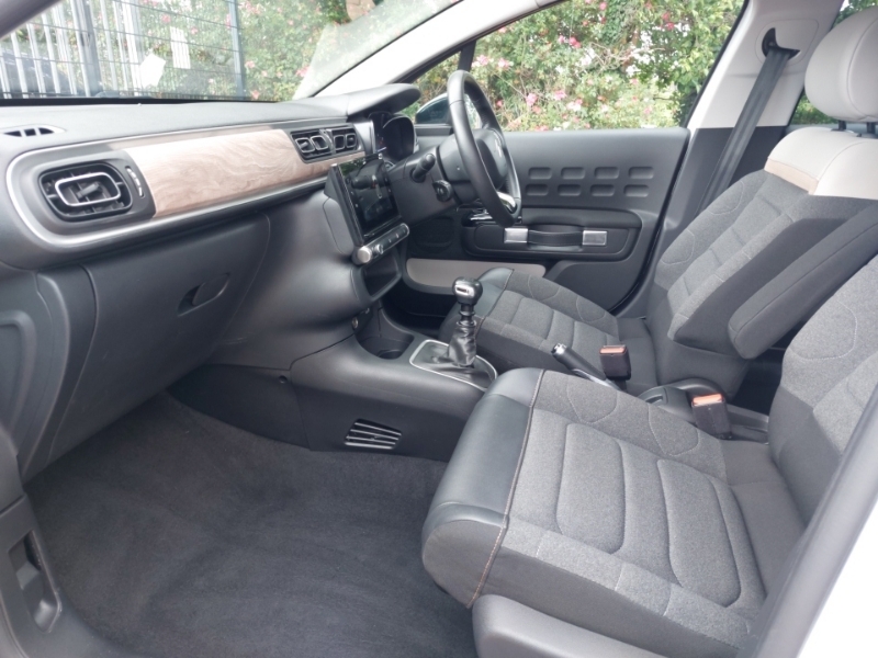 Citroen C3 1.2 Puretech 110 Shine Plus KJ23VJA White #5