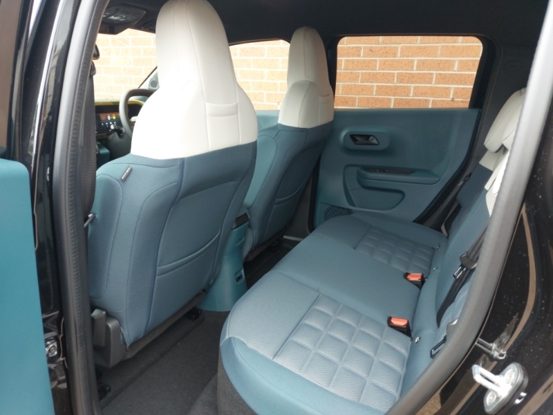 Fiat Panda 83Kw La Prima 44Kwh Black #6