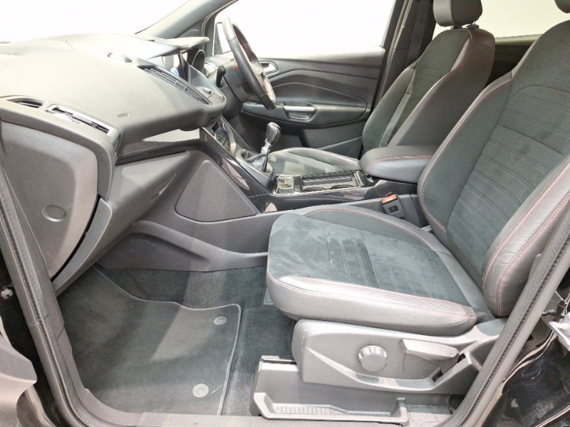 Ford Kuga 2.0 Tdci St-line 2Wd YX20KDV Black #5