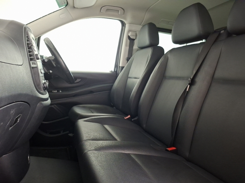 Mercedes-Benz Vito 114 Cdi Pro 9-Seater 9G-tronic KX24OWK Black #5