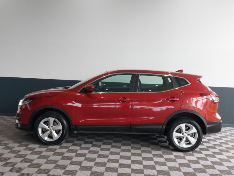Nissan Qashqai 1.3 Dig-t Acenta Premium DL70HVW Red #4