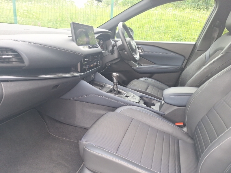 Nissan Qashqai 1.3 Dig-t Mh Tekna SL24XFC White #5