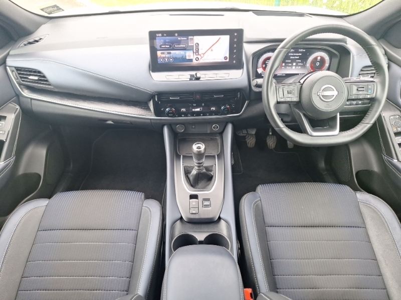 Nissan Qashqai 1.3 Dig-t Mh Tekna SL24XFC White #3