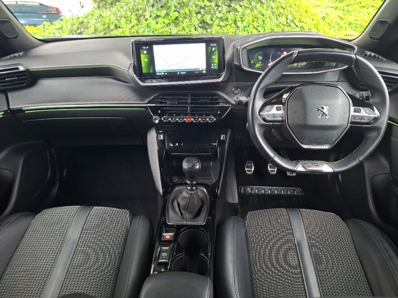 Peugeot 2008 1.2 Puretech 130 Gt VK22PGX Black #3