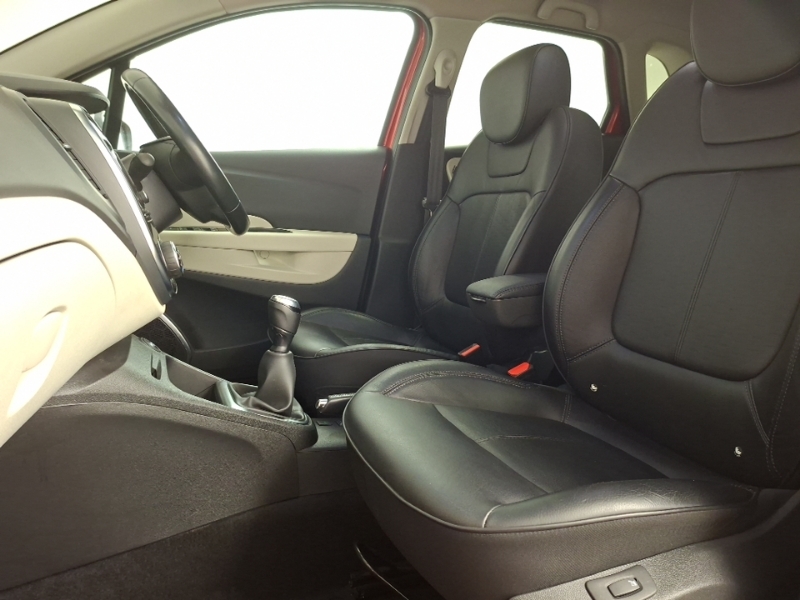 Renault Captur 0.9 Tce 90 Gt Line Red #5
