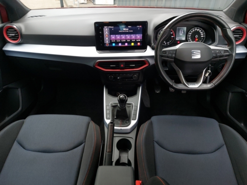 Seat Arona 1.0 Tsi 110 Fr ST71FVO Red #3