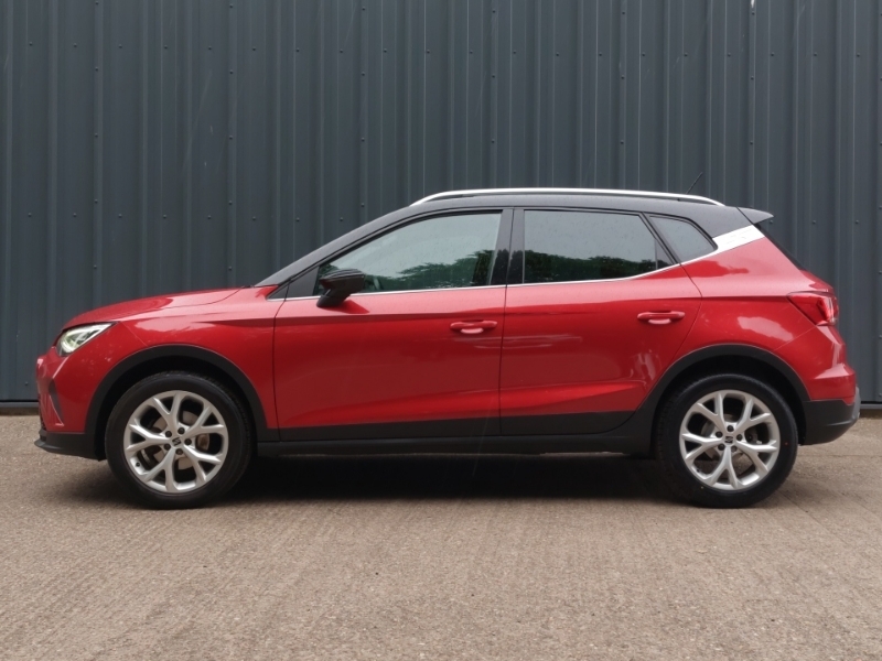 Seat Arona 1.0 Tsi 110 Fr ST71FVO Red #4