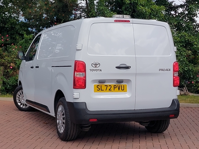 Toyota PROACE 100Kw Icon 50Kwh Van 11Kwch White #2