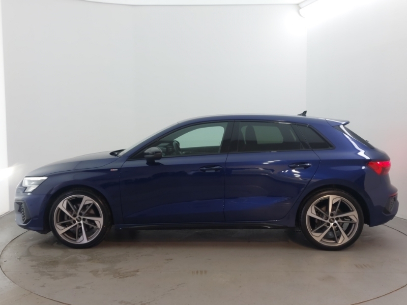 Audi A3 35 Tfsi Black Edition S Tronic Tech Pack GX24WVL Blue #4