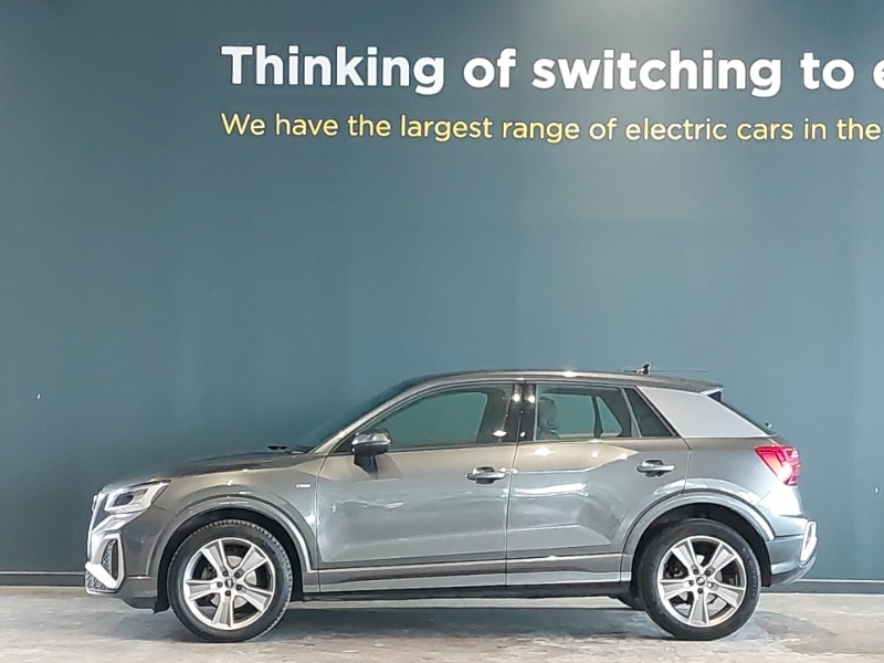Audi Q2 35 Tfsi S Line S Tronic BL72EKU Grey #4