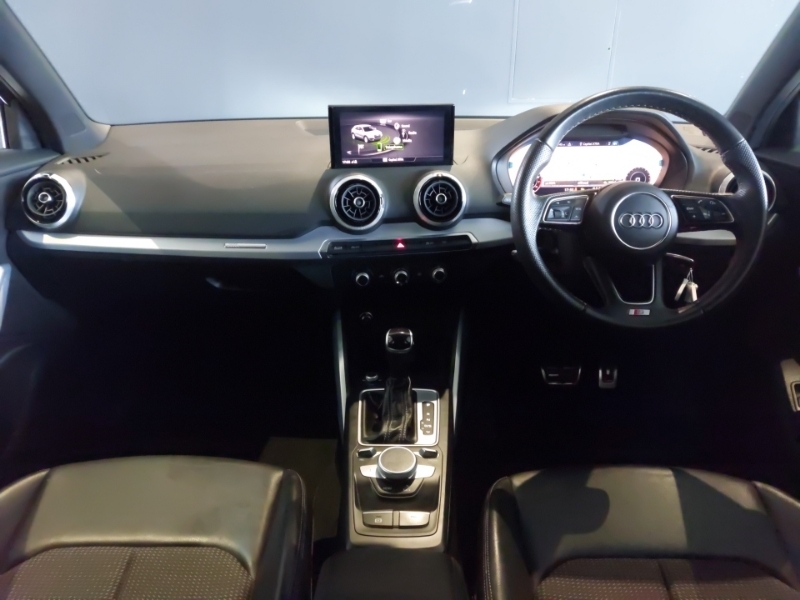 Audi Q2 35 Tfsi S Line S Tronic BL72EKU Grey #3