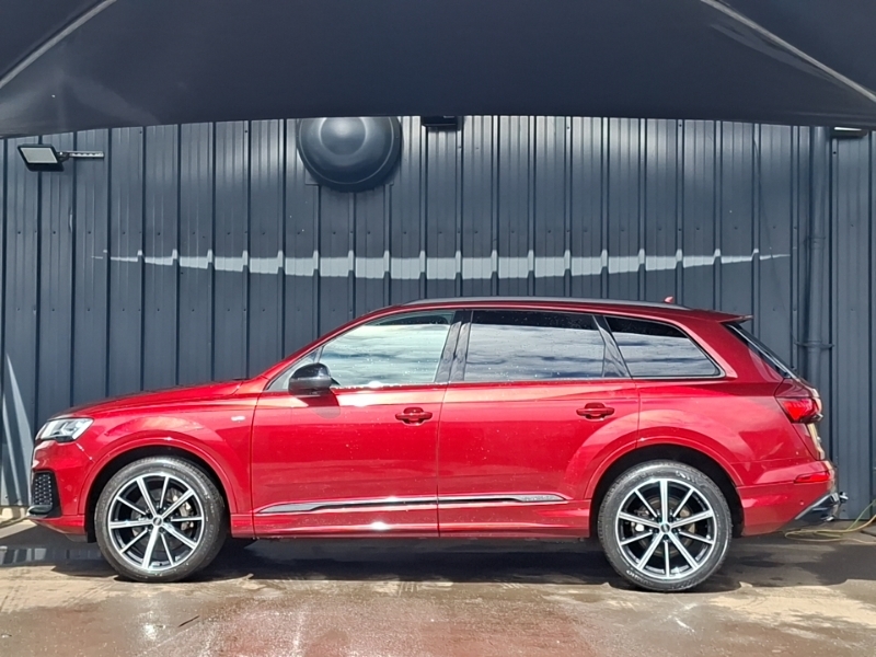 Audi Q7 50 Tdi Quattro Black Edition Tiptronic Cs PX72NRF Red #4