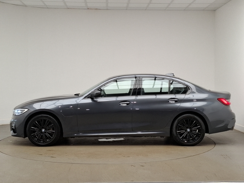 BMW 3 Series 330E M Sport NJ69YXT Grey #4
