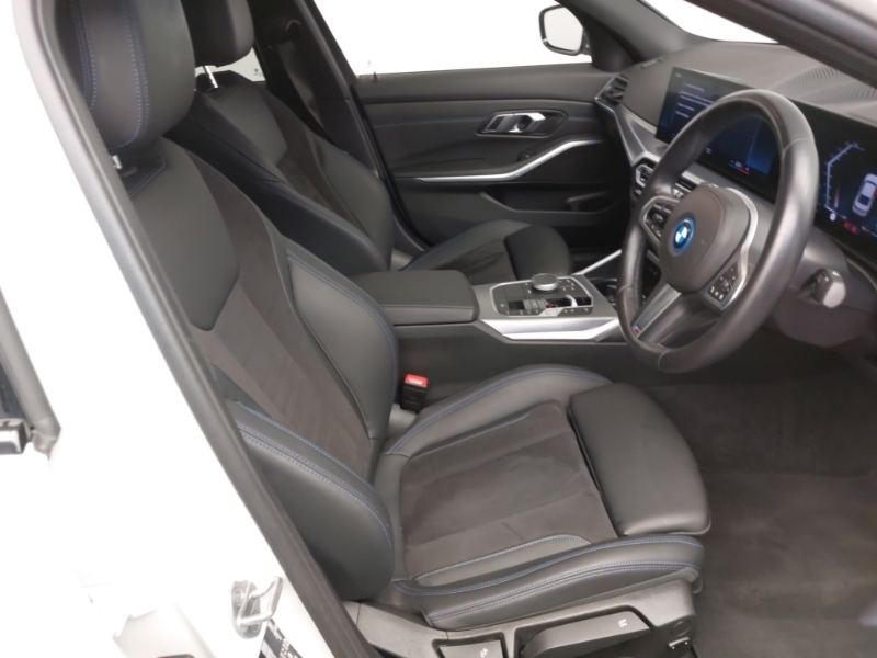 BMW 3 Series 330E M Sport Step YK73BZG White #6